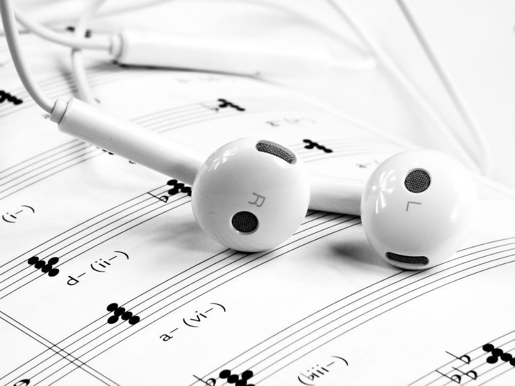 music-1874621_1280-1024x768